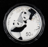 2023年熊猫150克精制银币